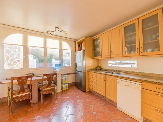 4 Bedrooms Villa in Torremuelle