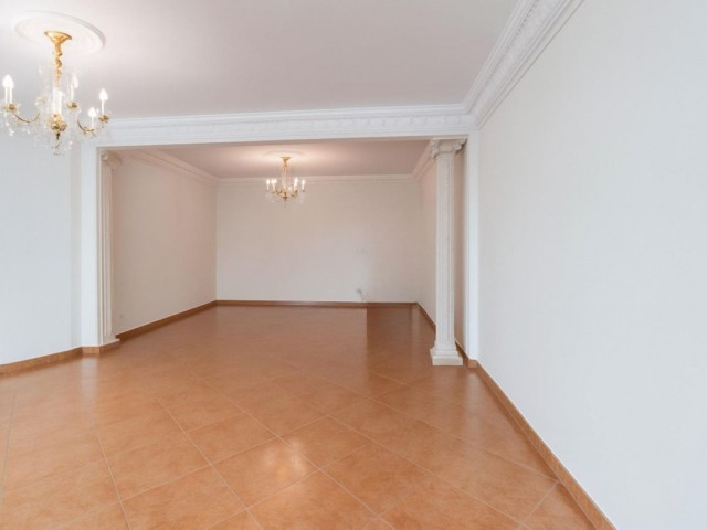 4 Bedrooms Villa in Torremuelle