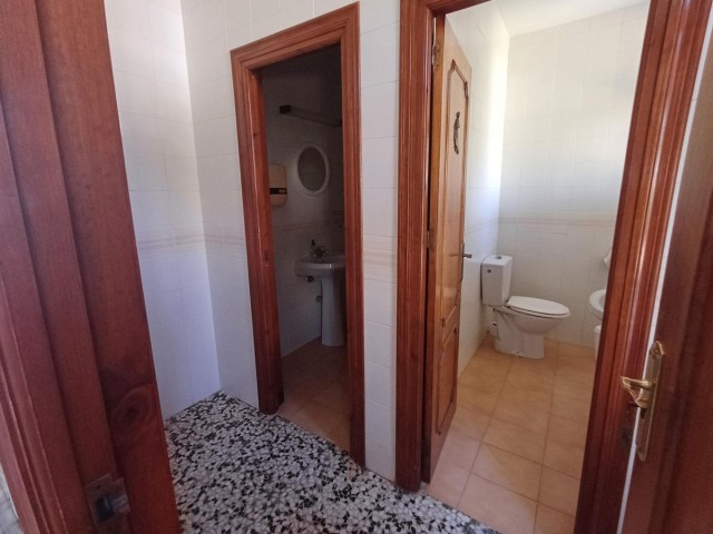 Comercial con 0 Dormitorios  en La Cala de Mijas