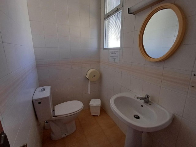 Comercial con 0 Dormitorios  en La Cala de Mijas