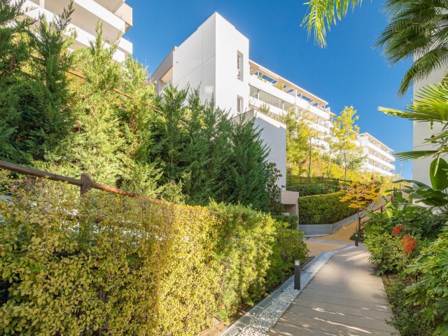 3 Bedrooms Apartment in Benahavís