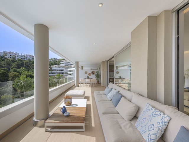 3 Bedrooms Apartment in Benahavís