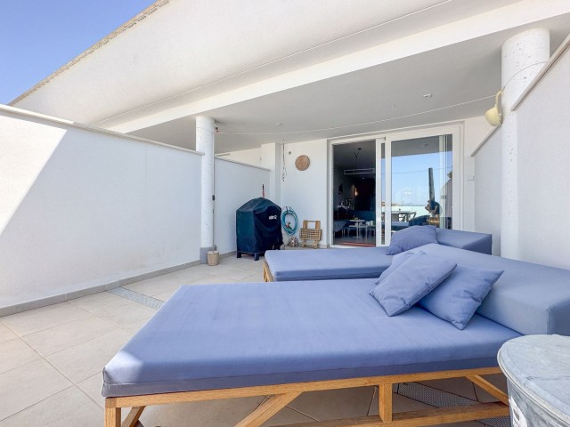 Apartamento con 2 Dormitorios  en Fuengirola