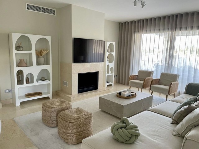 3 Bedrooms Apartment in Benahavís
