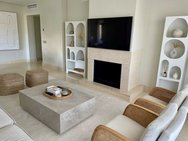 3 Bedrooms Apartment in Benahavís