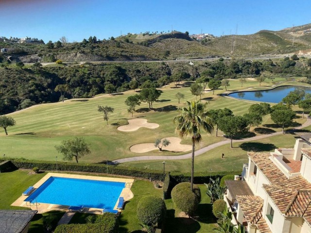 3 Bedrooms Apartment in Benahavís