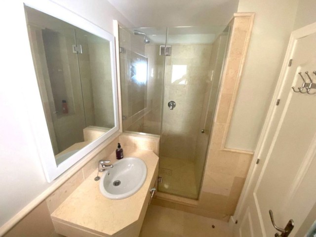3 Bedrooms Apartment in Benahavís