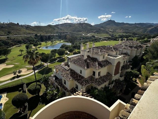 3 Bedrooms Apartment in Benahavís