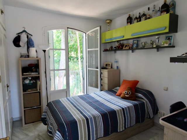 Maison mitoyenne avec 2 Chambres  à Marbella