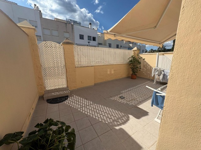 Maison mitoyenne avec 4 Chambres  à Torremolinos