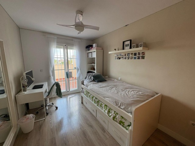 Maison mitoyenne avec 4 Chambres  à Torremolinos
