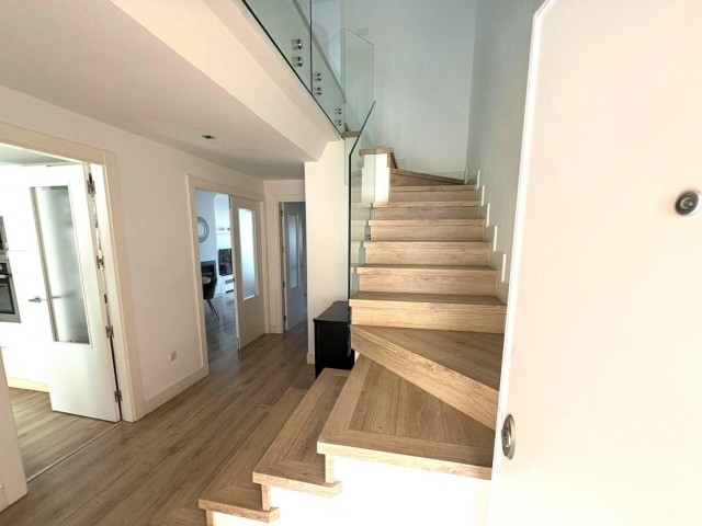 4 Slaapkamer Rijtjeshuis in Torremolinos