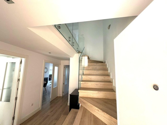 4 Slaapkamer Rijtjeshuis in Torremolinos