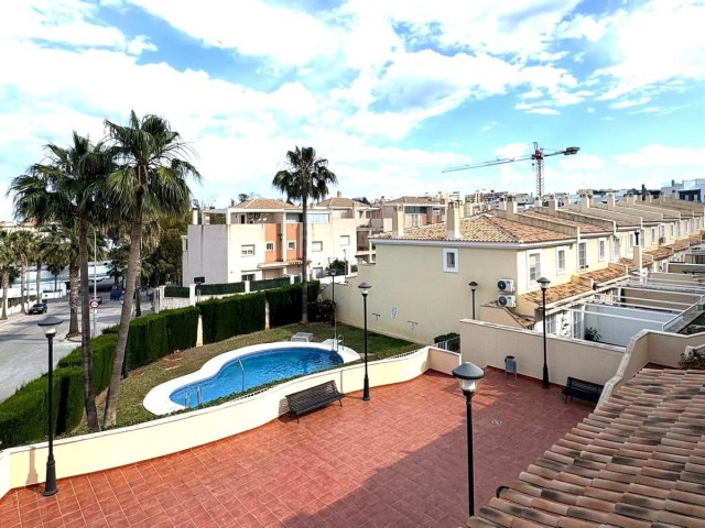 4 Slaapkamer Rijtjeshuis in Torremolinos