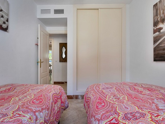 Apartamento con 3 Dormitorios  en Marbella