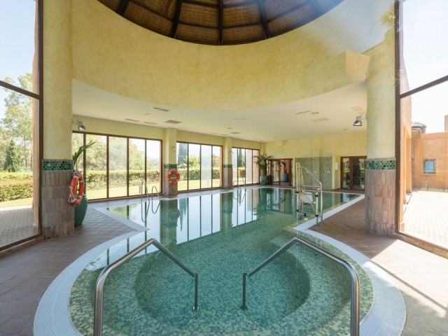 2 Bedrooms Apartment in Benahavís