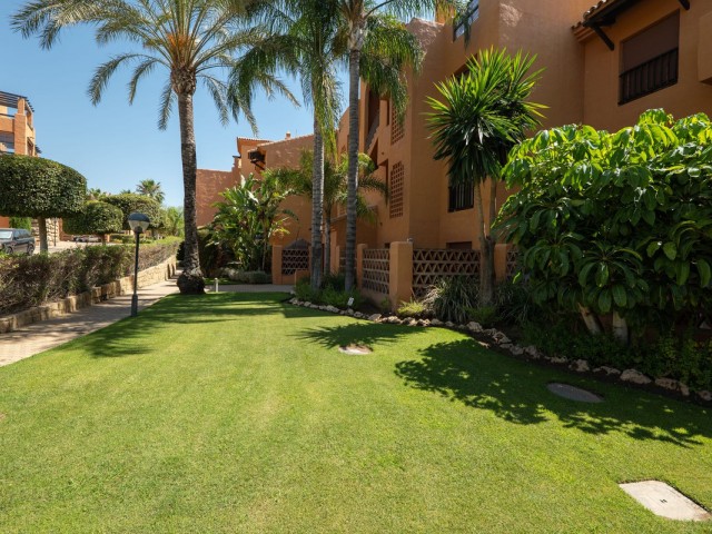 2 Makuuhuoneen Huoneisto Benahavís