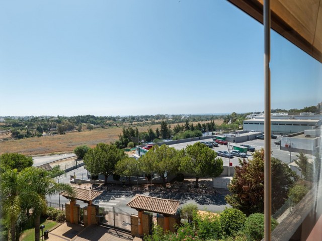 2 Bedrooms Apartment in Benahavís