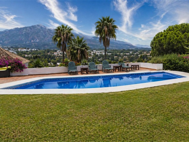 5 Slaapkamer Villa in Nueva Andalucía