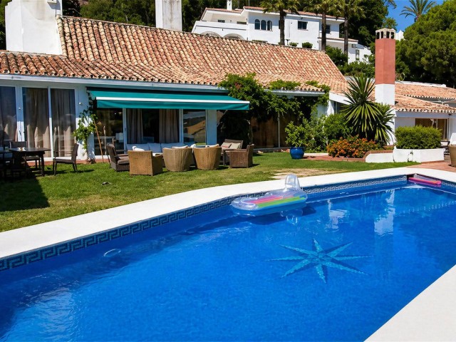 5 Slaapkamer Villa in Nueva Andalucía