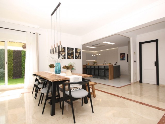 3 Bedrooms Apartment in San Roque Club