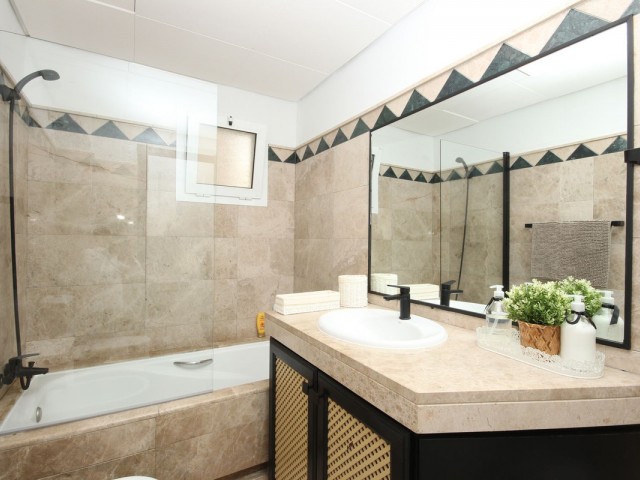 Appartement avec 3 Chambres  à San Roque Club