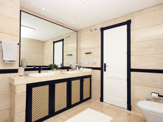 Appartement avec 3 Chambres  à San Roque Club