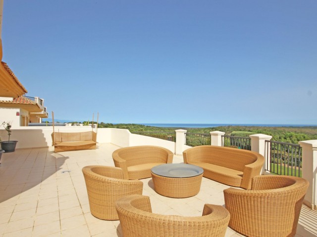 Appartement avec 3 Chambres  à San Roque Club