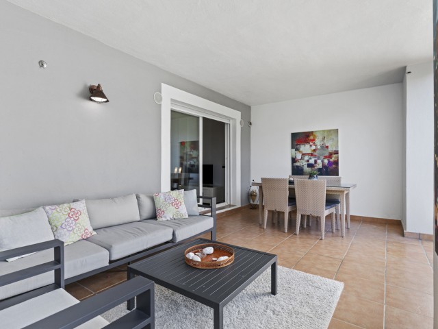 2 Bedrooms Apartment in Estepona