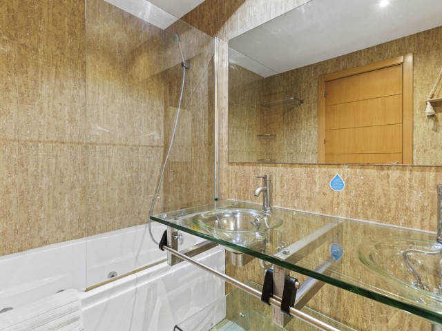 2 Bedrooms Apartment in Estepona