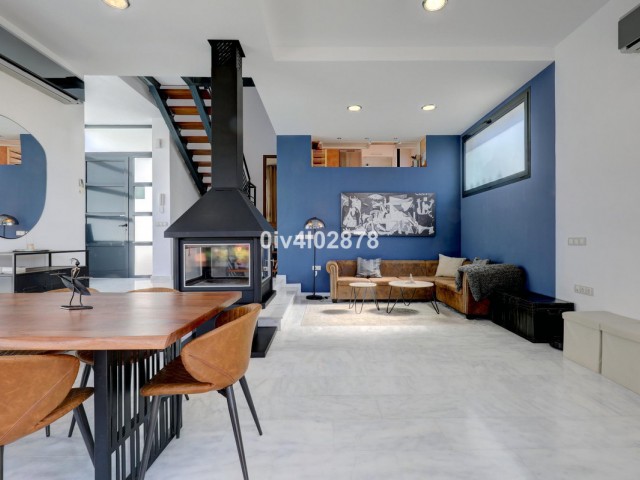 5 Bedrooms Villa in Benalmadena Costa