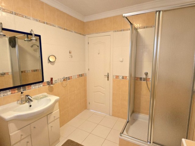 4 Makuuhuoneen Huvila Calahonda