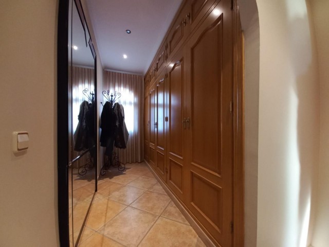 5 Schlafzimmer Villa in San Pedro de Alcántara