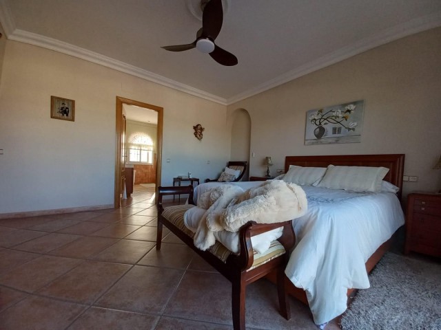 5 Schlafzimmer Villa in San Pedro de Alcántara
