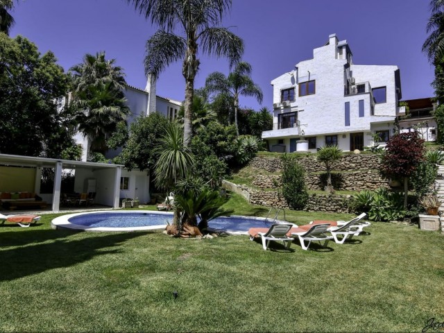 Villa avec 4 Chambres  à El Rosario