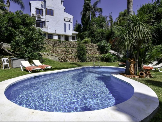 Villa avec 4 Chambres  à El Rosario