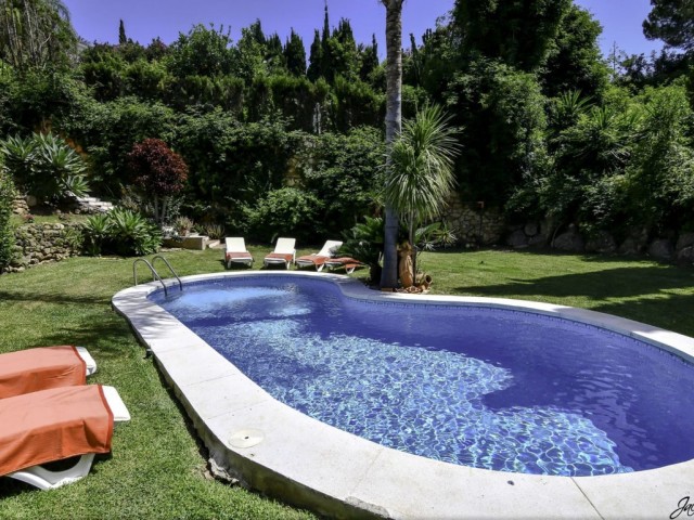 Villa avec 4 Chambres  à El Rosario