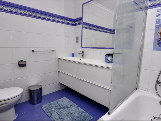 Villa avec 4 Chambres  à El Rosario