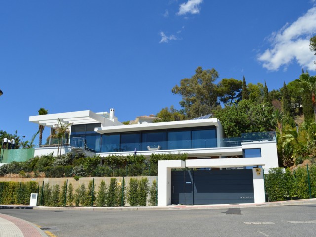 5 Makuuhuoneen Huvila Marbella