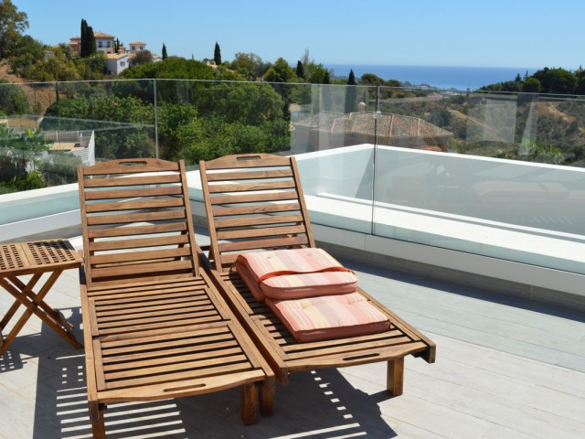 5 Makuuhuoneen Huvila Marbella