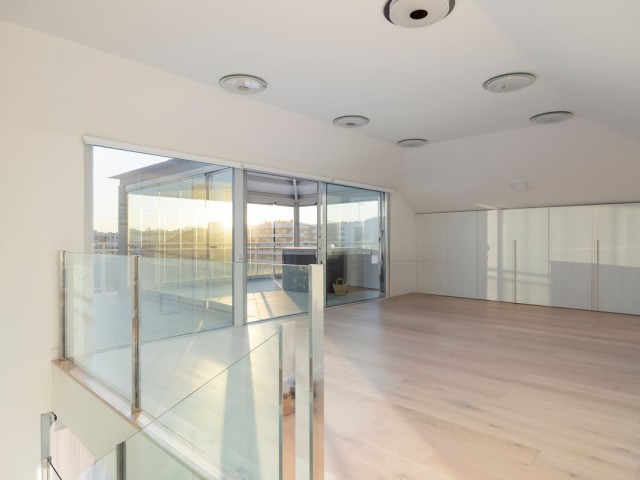 Apartamento con 3 Dormitorios  en Fuengirola