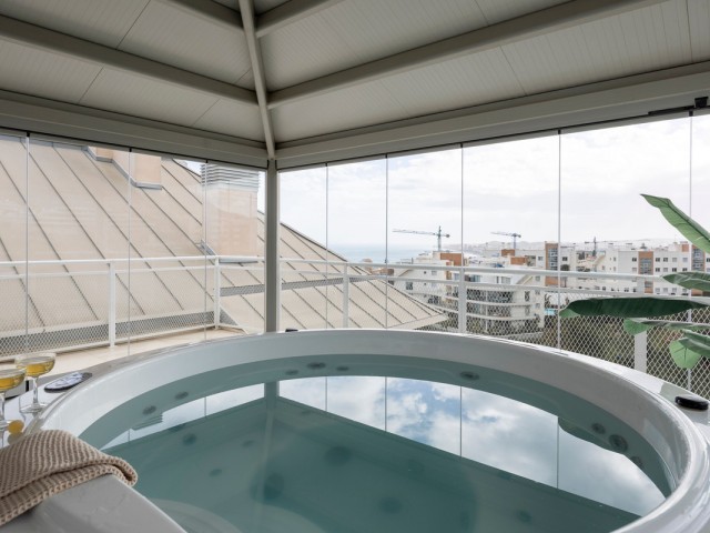 Apartamento con 3 Dormitorios  en Fuengirola