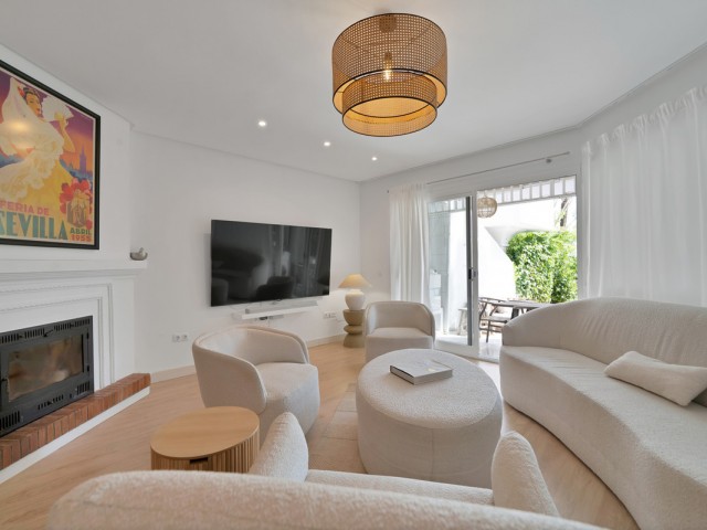 4 Bedrooms Townhouse in The Golden Mile