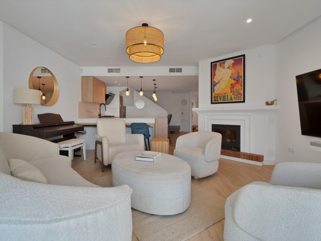 4 Bedrooms Townhouse in The Golden Mile