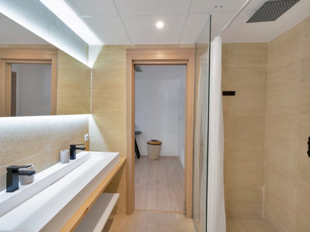 4 Bedrooms Townhouse in The Golden Mile