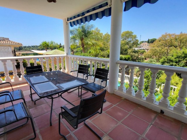 4 Sovrums Villa i Elviria