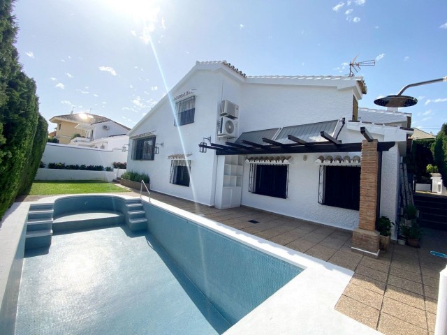Villa con 3 Dormitorios  en Fuengirola