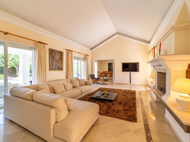 Villa, Sierra Blanca, R5107984