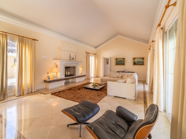Villa, Sierra Blanca, R5107984
