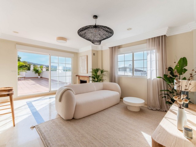 Apartment, Rio Real, R5108128